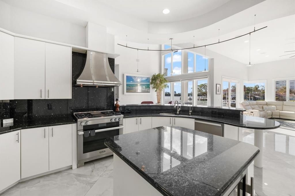 For Sale: $3,295,000 (4 beds, 3 baths, 4944 Square Feet)