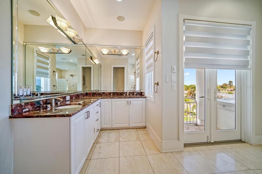 For Sale: $3,295,000 (4 beds, 3 baths, 4944 Square Feet)