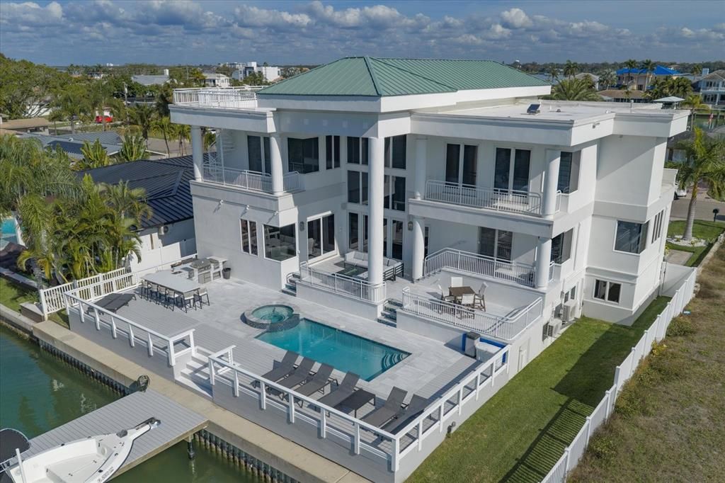 For Sale: $3,295,000 (4 beds, 3 baths, 4944 Square Feet)