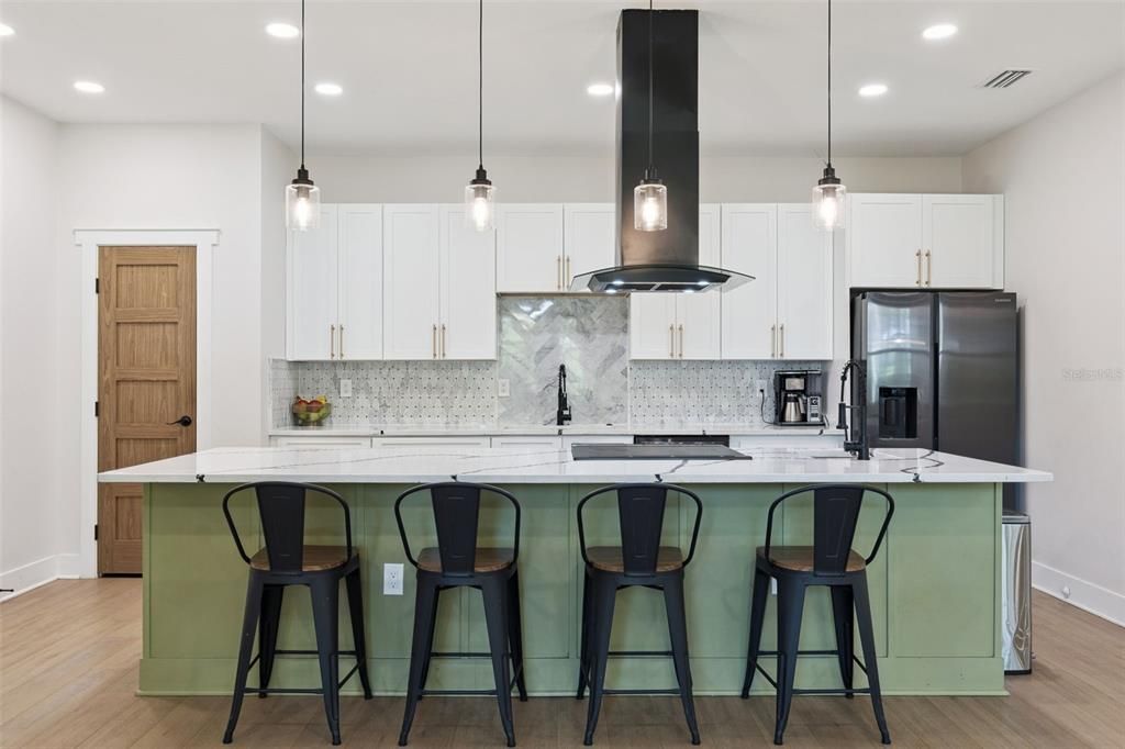 For Sale: $475,000 (4 beds, 3 baths, 2356 Square Feet)
