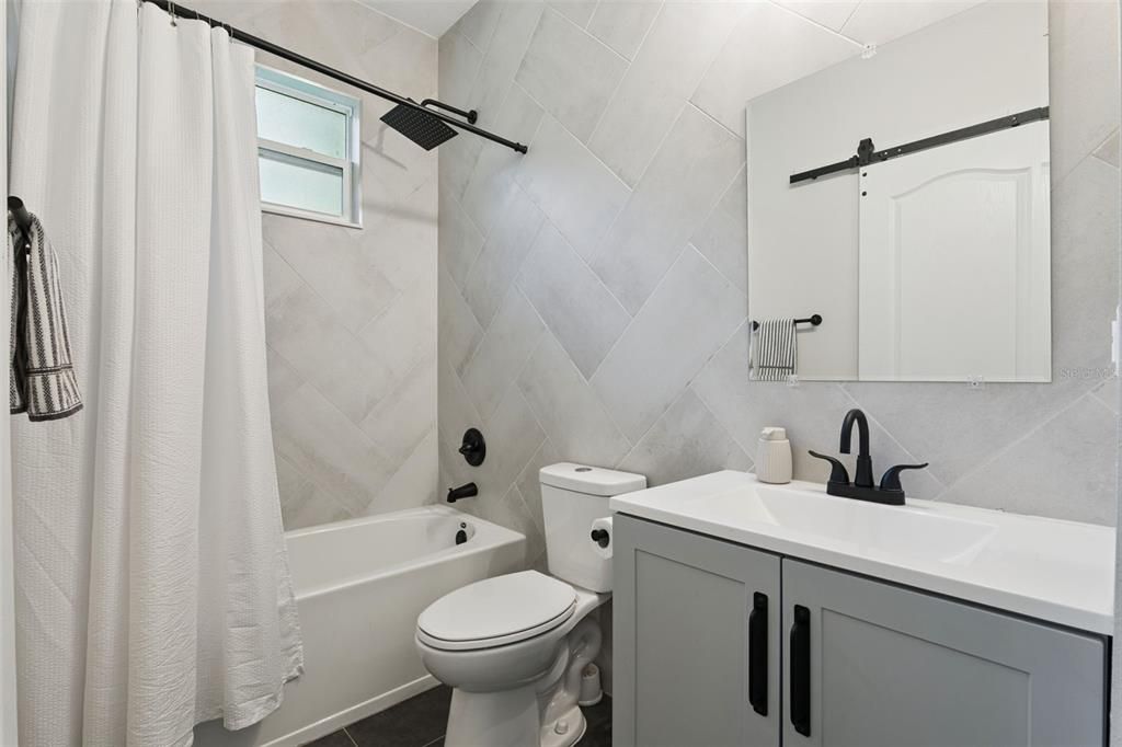 For Sale: $475,000 (4 beds, 3 baths, 2356 Square Feet)