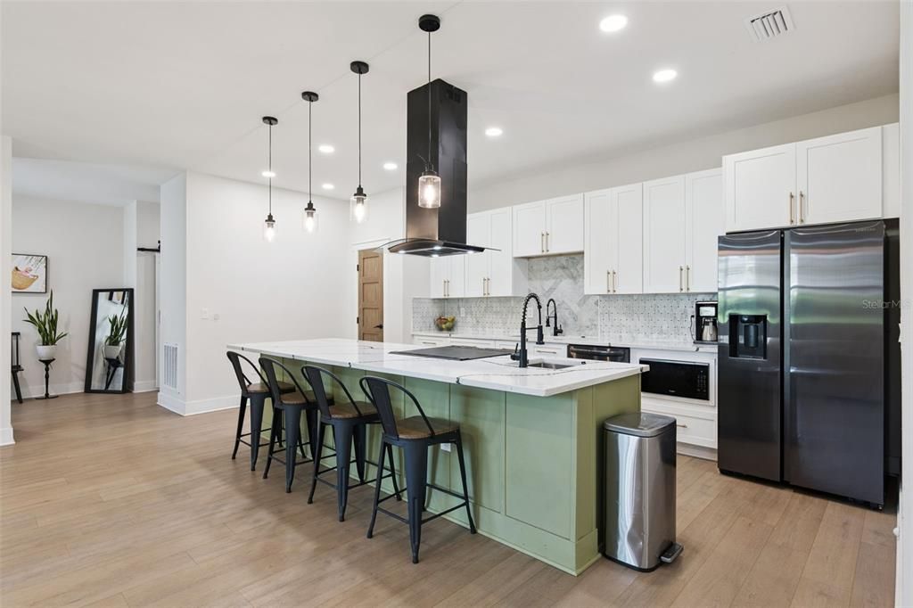 For Sale: $475,000 (4 beds, 3 baths, 2356 Square Feet)