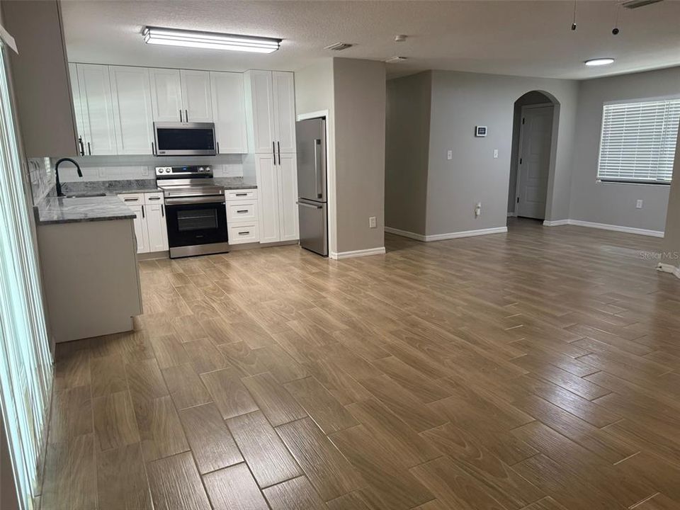 В аренду: $2,575 (3 спален, 2 ванн, 1136 Квадратных фут)
