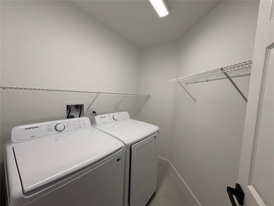 В аренду: $3,200 (4 спален, 2 ванн, 2073 Квадратных фут)