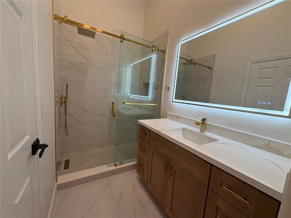 В аренду: $3,200 (4 спален, 2 ванн, 2073 Квадратных фут)