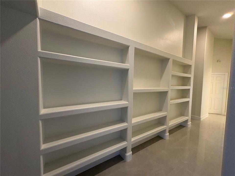 В аренду: $3,200 (4 спален, 2 ванн, 2073 Квадратных фут)