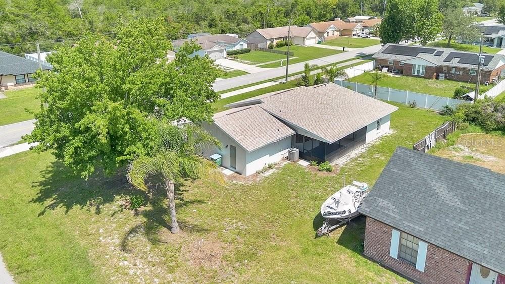 На продажу: $275,000 (2 спален, 2 ванн, 1211 Квадратных фут)