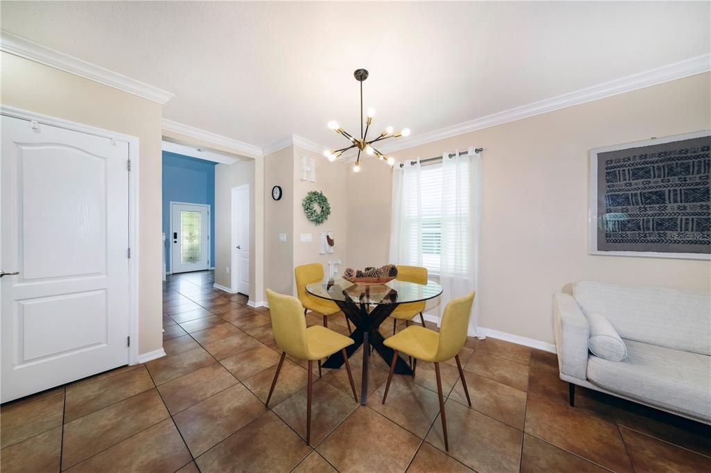 На продажу: $499,999 (5 спален, 5 ванн, 3156 Квадратных фут)