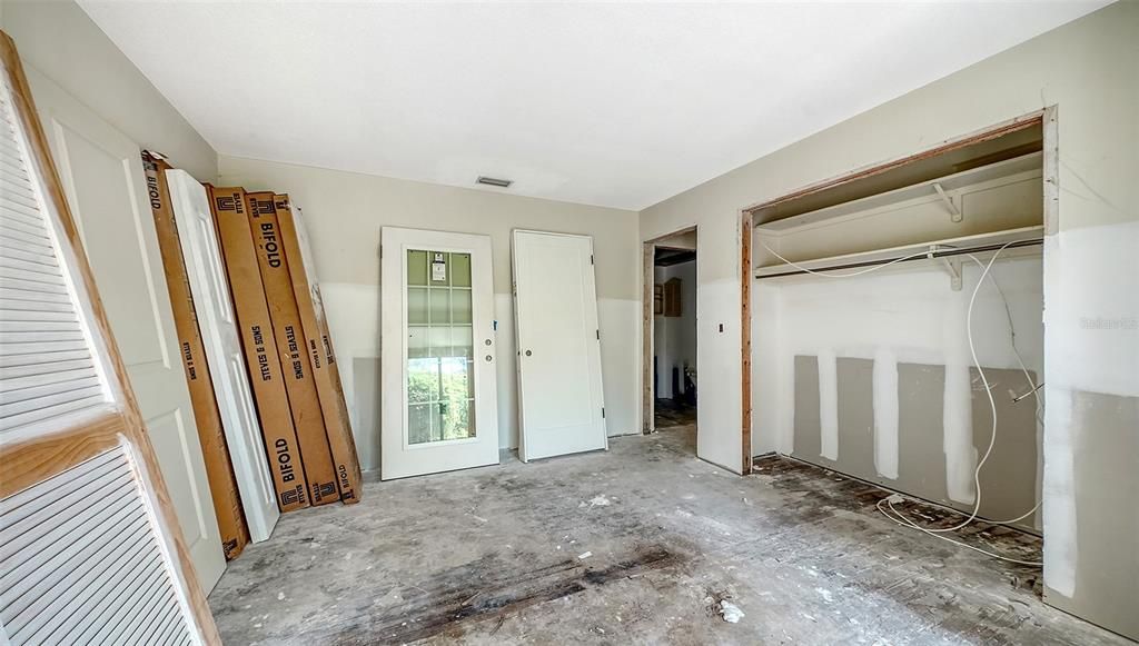 For Sale: $480,000 (3 beds, 2 baths, 1432 Square Feet)