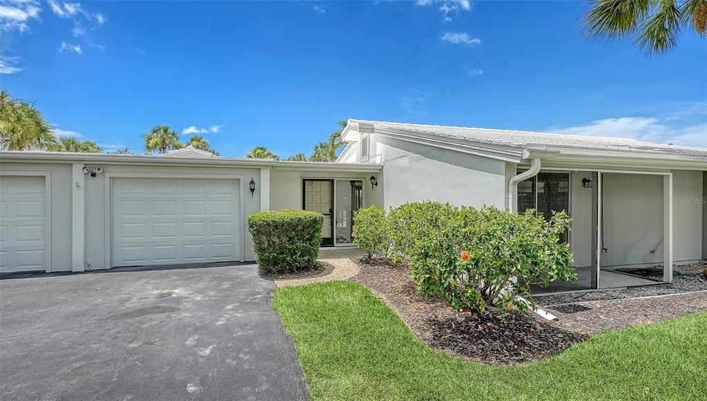 For Sale: $480,000 (3 beds, 2 baths, 1432 Square Feet)