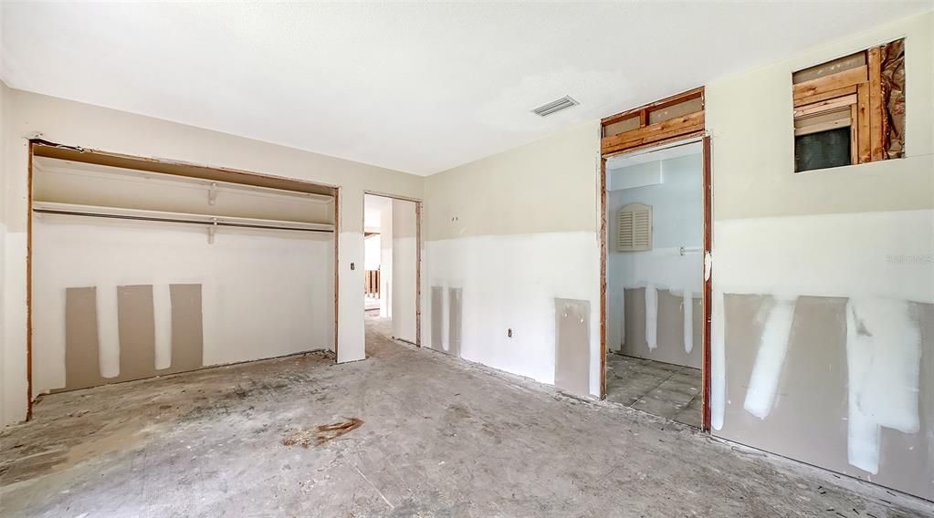For Sale: $480,000 (3 beds, 2 baths, 1432 Square Feet)