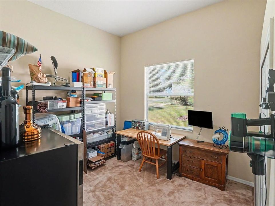 Activo con contrato: $550,000 (4 camas, 3 baños, 2571 Pies cuadrados)