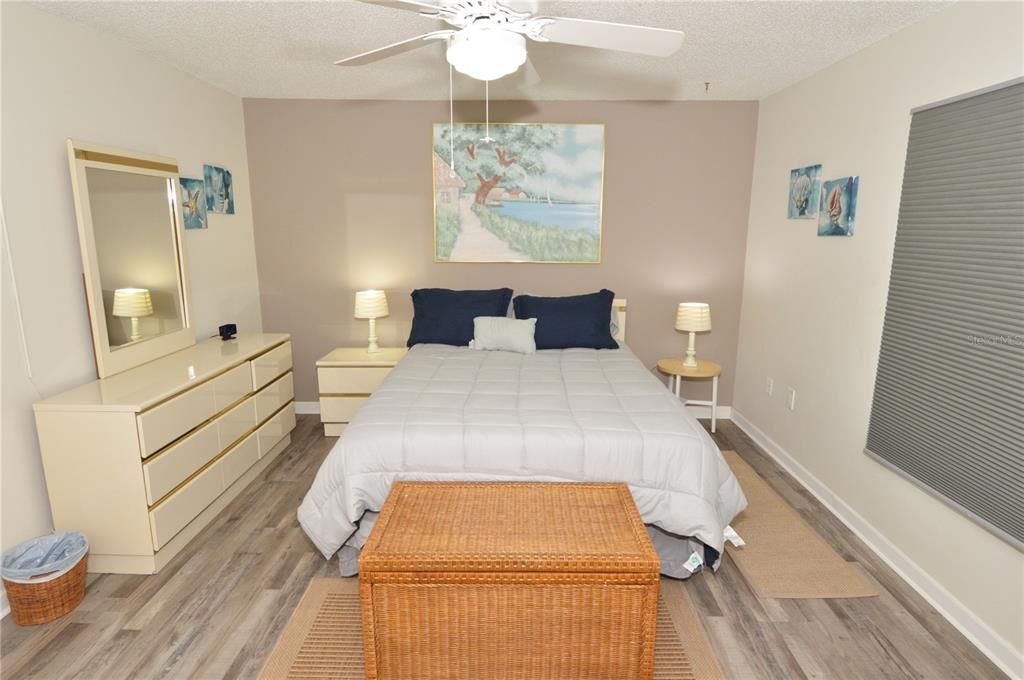 For Rent: $2,000 (1 beds, 1 baths, 747 Square Feet)