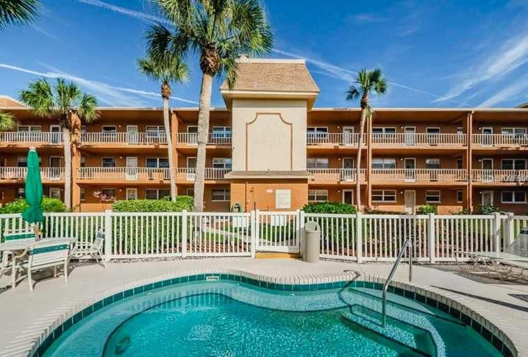 For Rent: $2,000 (1 beds, 1 baths, 747 Square Feet)