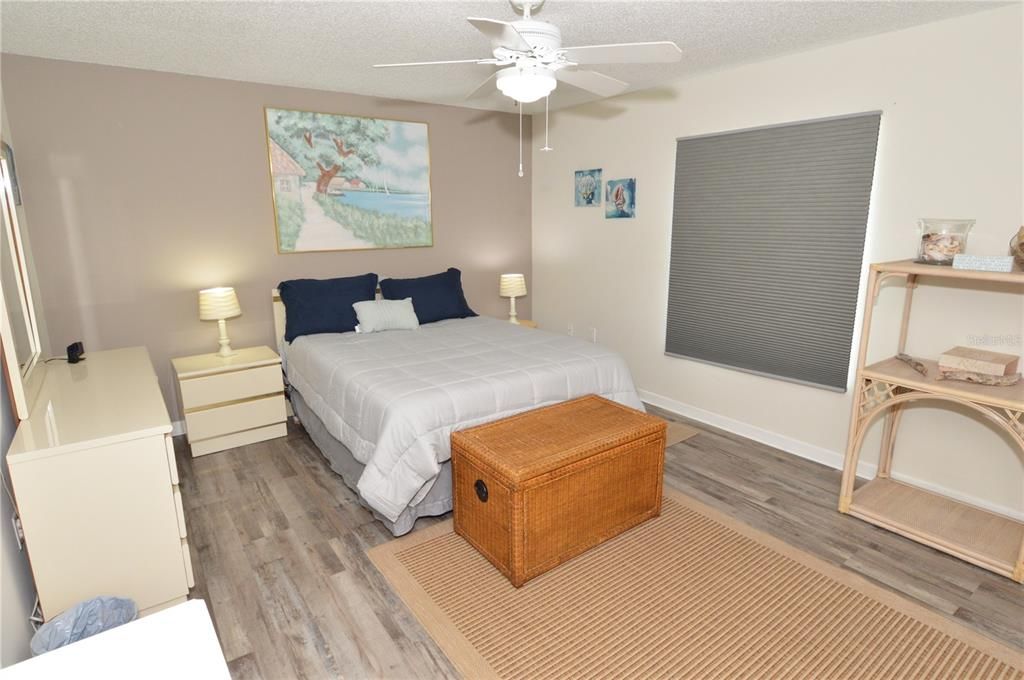 For Rent: $2,000 (1 beds, 1 baths, 747 Square Feet)