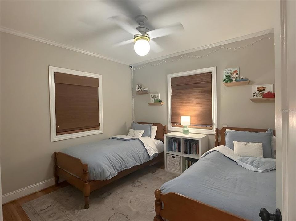 Active With Contract: $700,000 (3 beds, 2 baths, 1315 Square Feet)