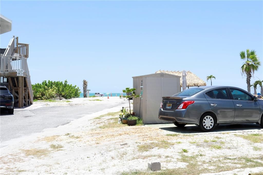 For Sale: $180,000 (1 beds, 1 baths, 350 Square Feet)