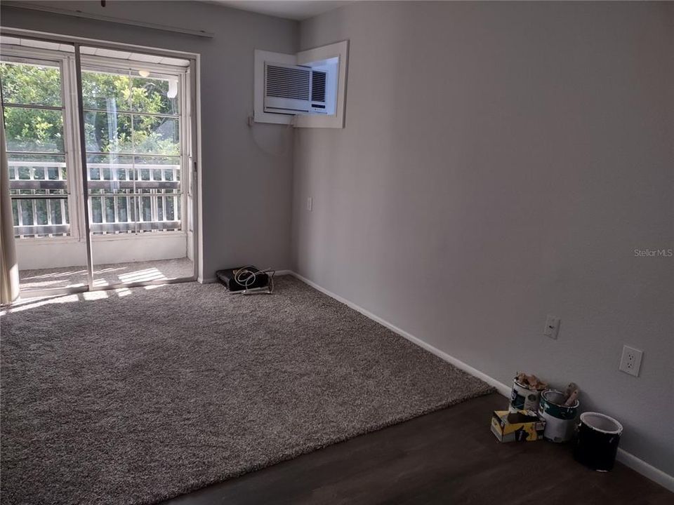 For Rent: $1,100 (1 beds, 1 baths, 493 Square Feet)