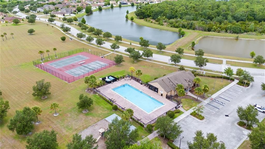 En Venta: $360,000 (4 camas, 2 baños, 1677 Pies cuadrados)