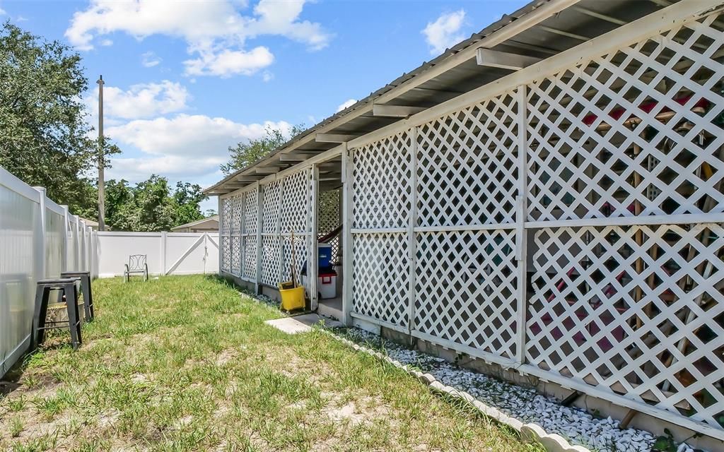 На продажу: $429,000 (4 спален, 2 ванн, 1425 Квадратных фут)