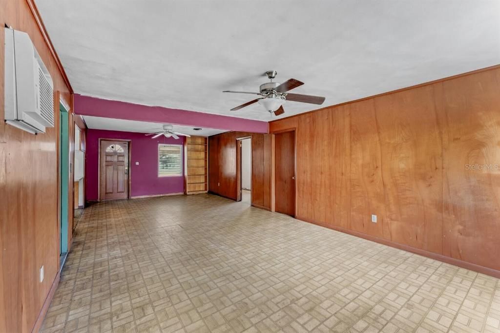 На продажу: $425,000 (4 спален, 2 ванн, 1911 Квадратных фут)