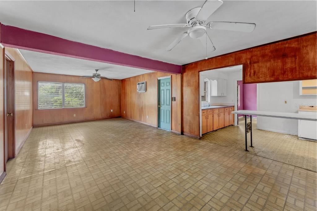 На продажу: $425,000 (4 спален, 2 ванн, 1911 Квадратных фут)