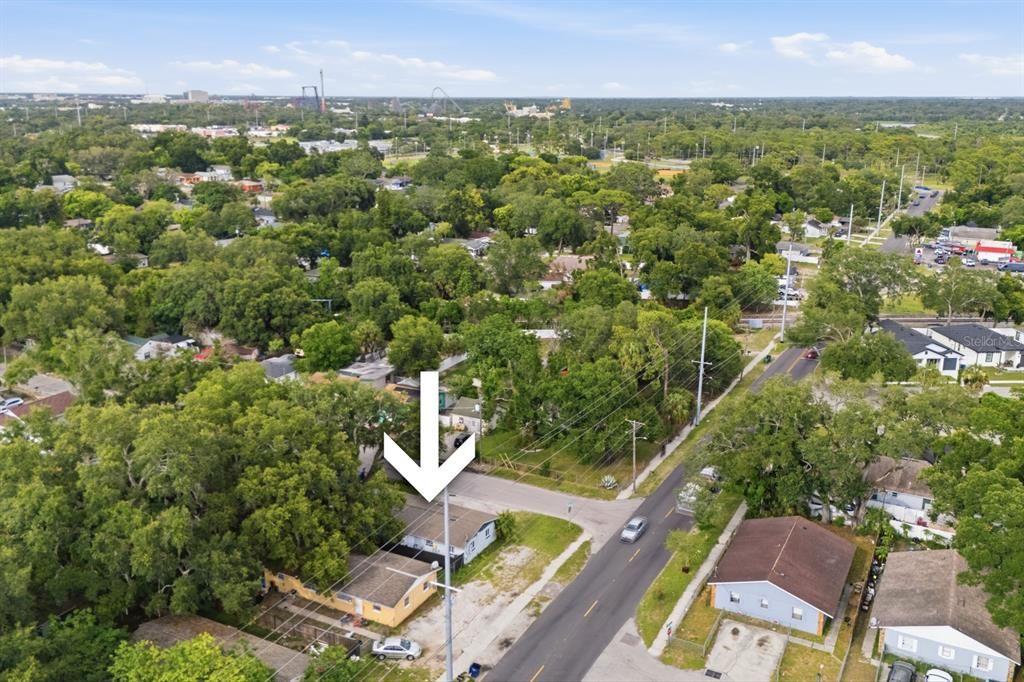 En Venta: $320,000 (4 camas, 2 baños, 1296 Pies cuadrados)