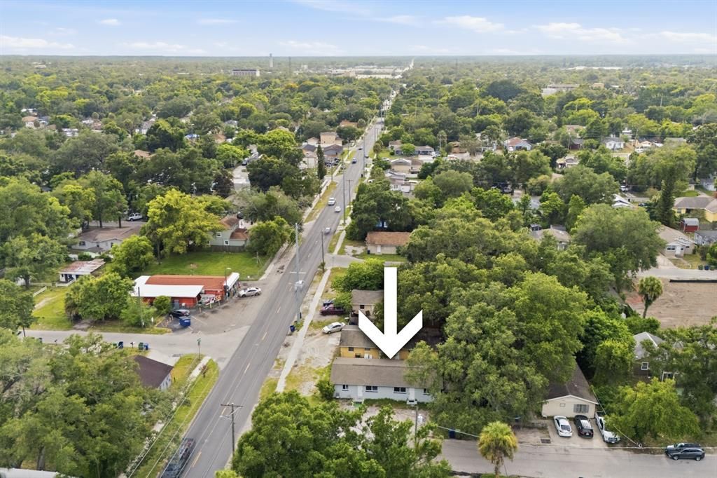 En Venta: $320,000 (4 camas, 2 baños, 1296 Pies cuadrados)