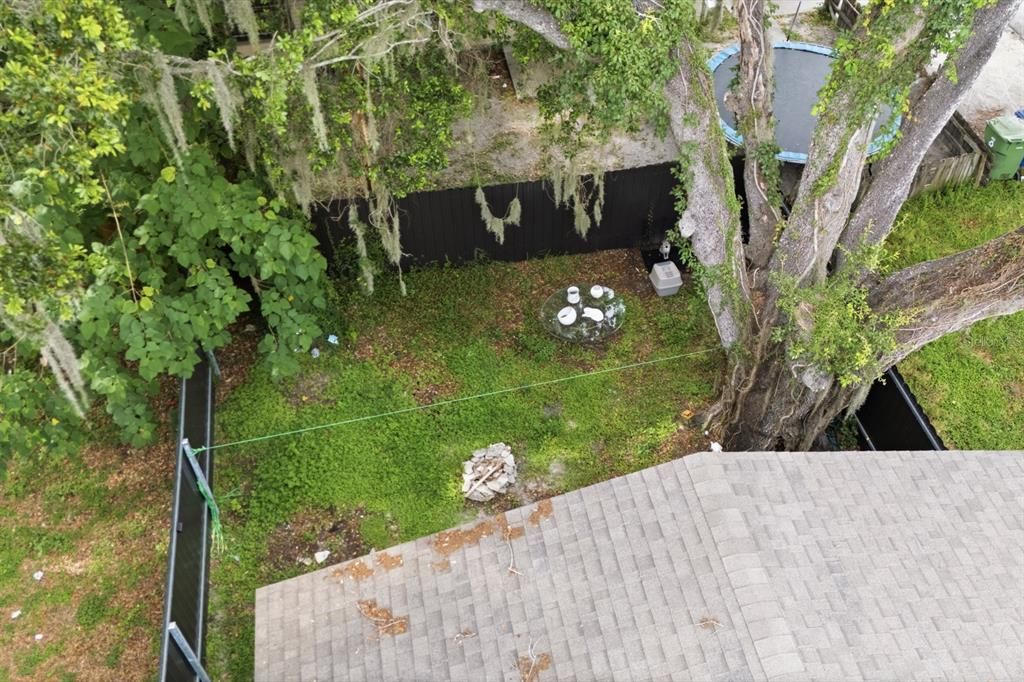 En Venta: $320,000 (4 camas, 2 baños, 1296 Pies cuadrados)