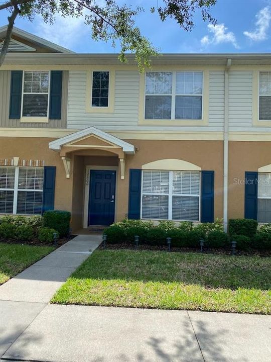 For Rent: $1,950 (3 beds, 2 baths, 1390 Square Feet)