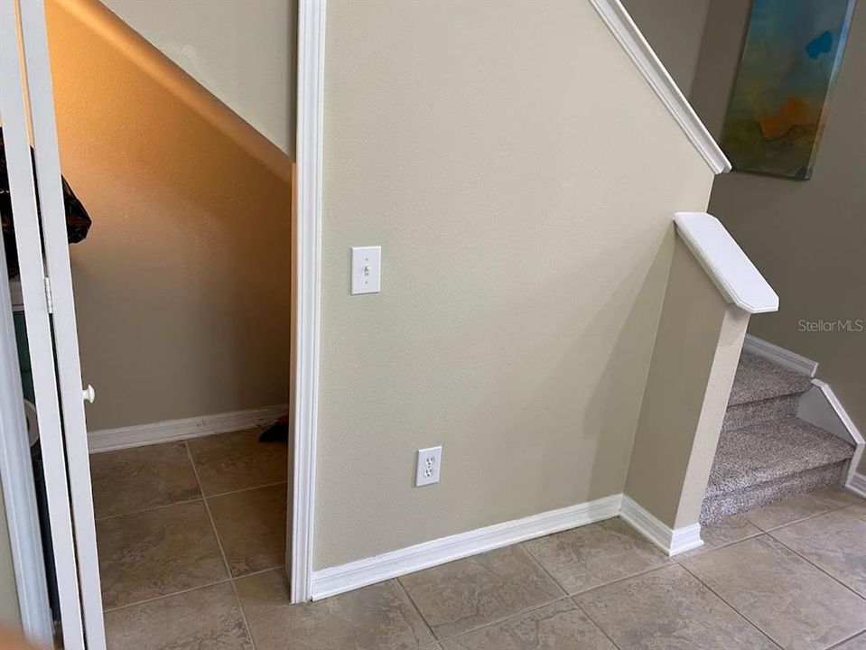 For Rent: $1,950 (3 beds, 2 baths, 1390 Square Feet)