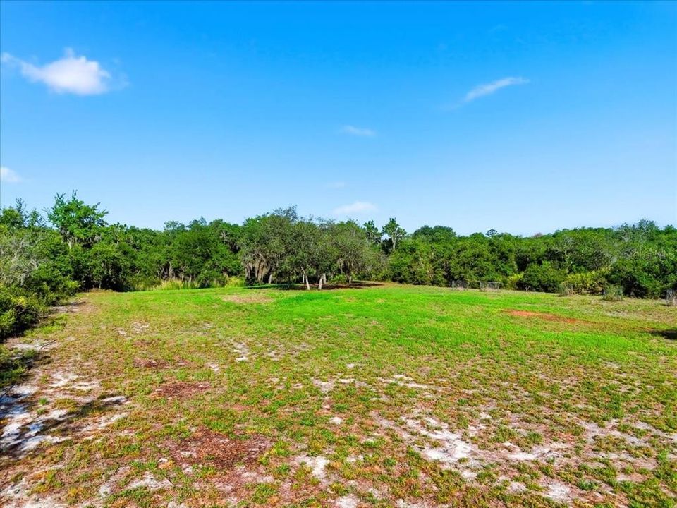 На продажу: $69,900 (1.51 acres)