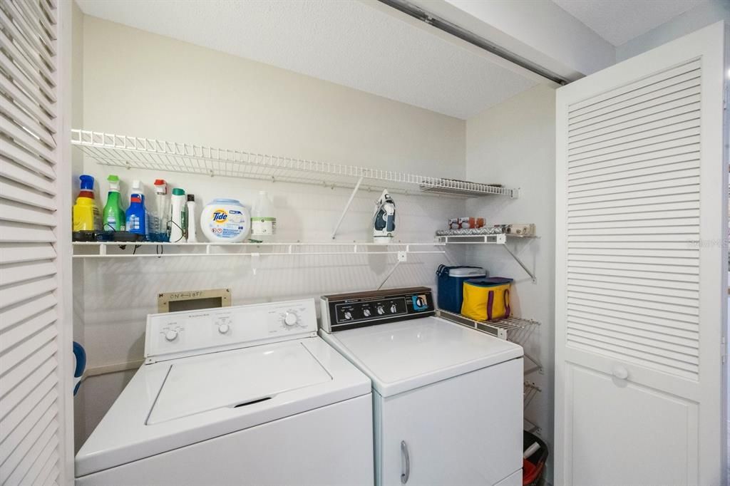 En Venta: $819,000 (3 camas, 2 baños, 1990 Pies cuadrados)