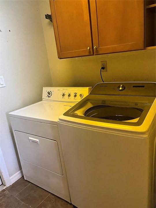 En Renta: $1,200 (2 camas, 1 baños, 812 Pies cuadrados)