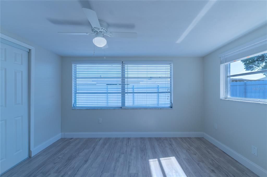 На продажу: $312,900 (3 спален, 2 ванн, 1649 Квадратных фут)