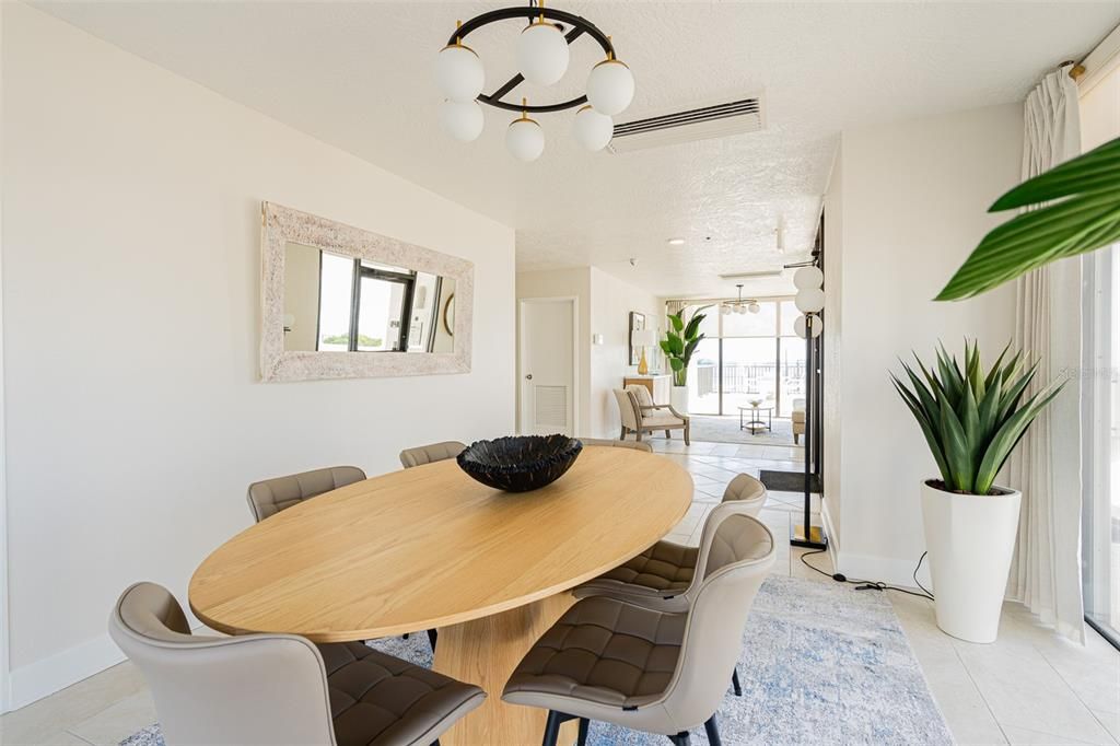 En Venta: $625,000 (2 camas, 2 baños, 2420 Pies cuadrados)
