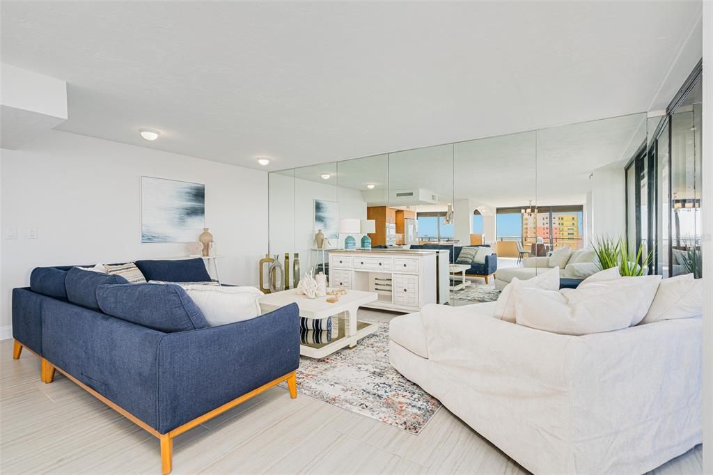 En Venta: $625,000 (2 camas, 2 baños, 2420 Pies cuadrados)