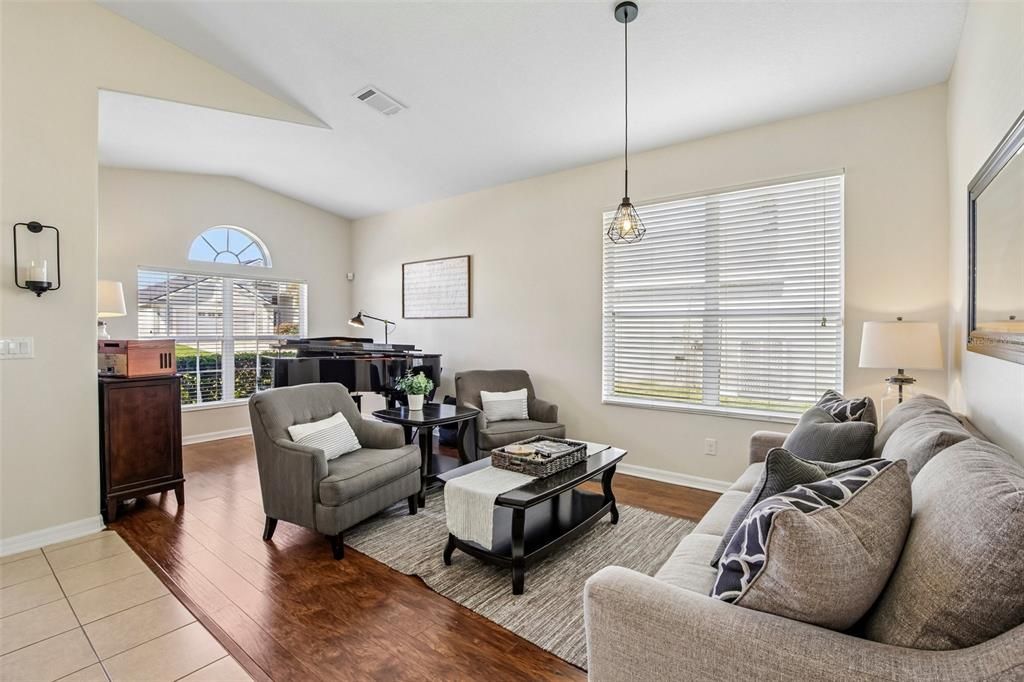 For Sale: $479,900 (3 beds, 2 baths, 2005 Square Feet)