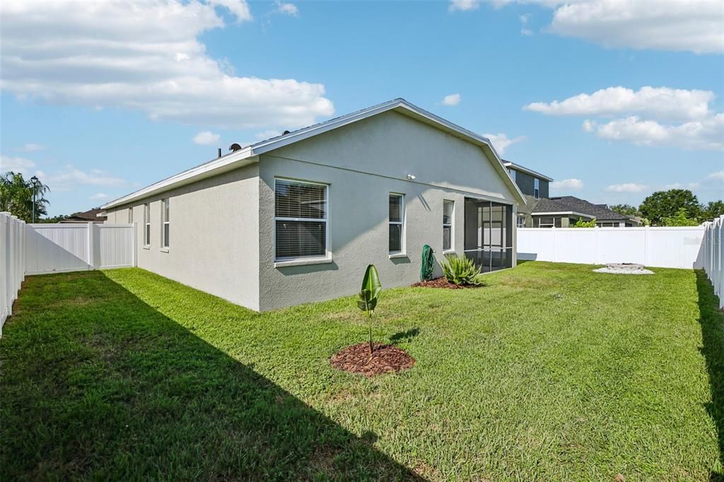 For Sale: $479,900 (3 beds, 2 baths, 2005 Square Feet)