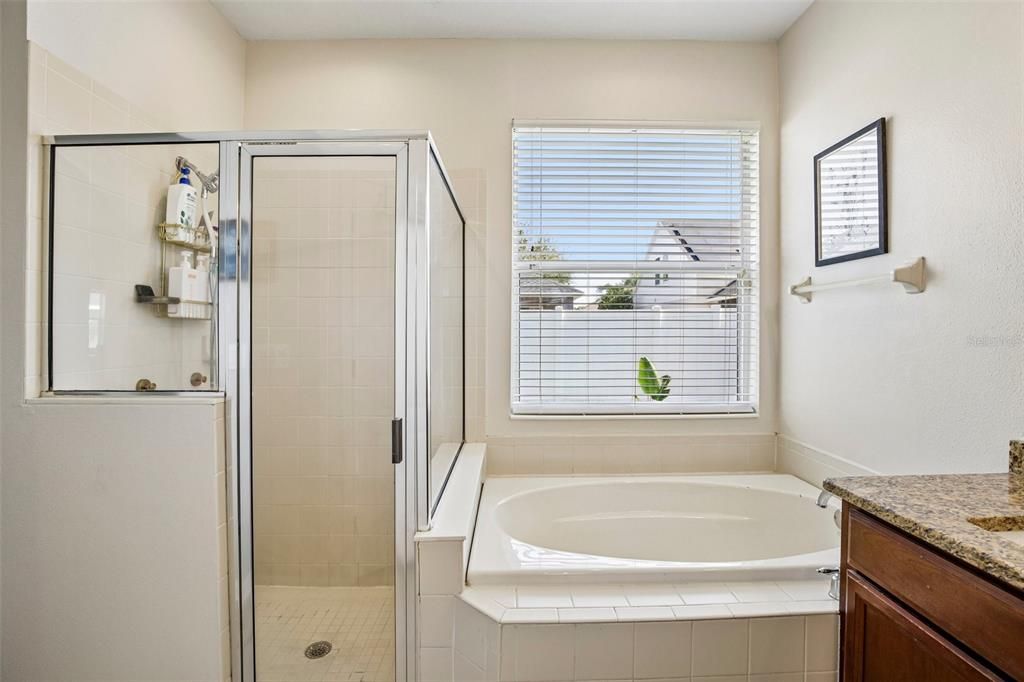 For Sale: $479,900 (3 beds, 2 baths, 2005 Square Feet)