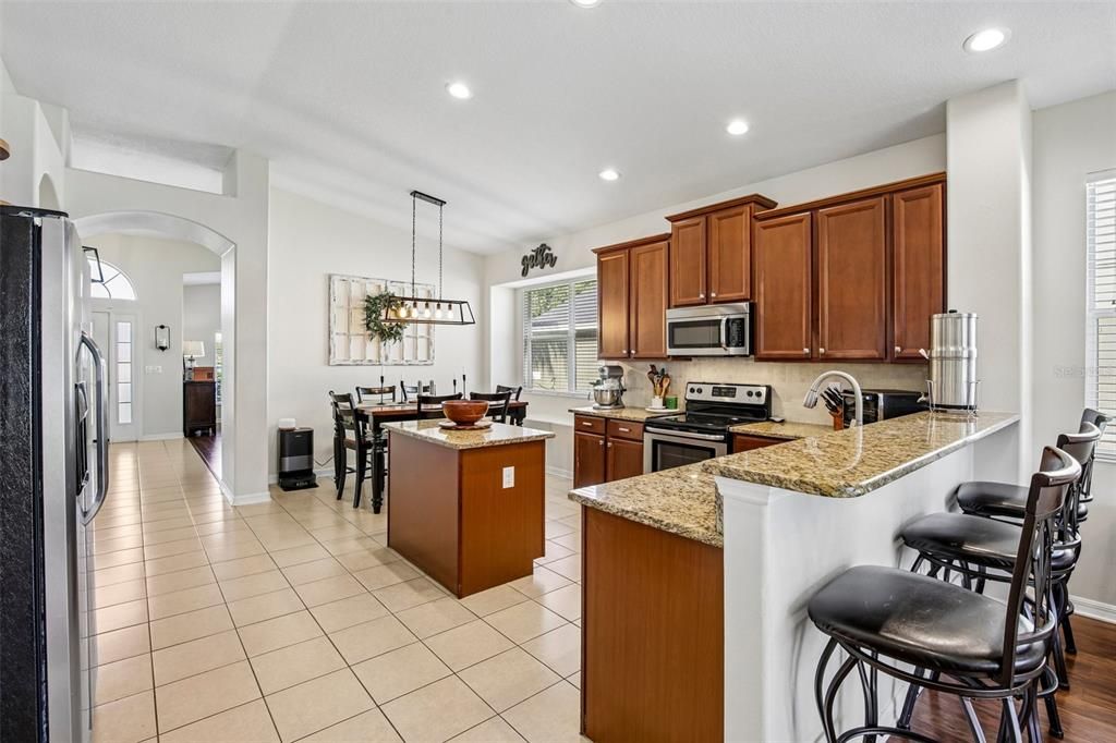 For Sale: $479,900 (3 beds, 2 baths, 2005 Square Feet)