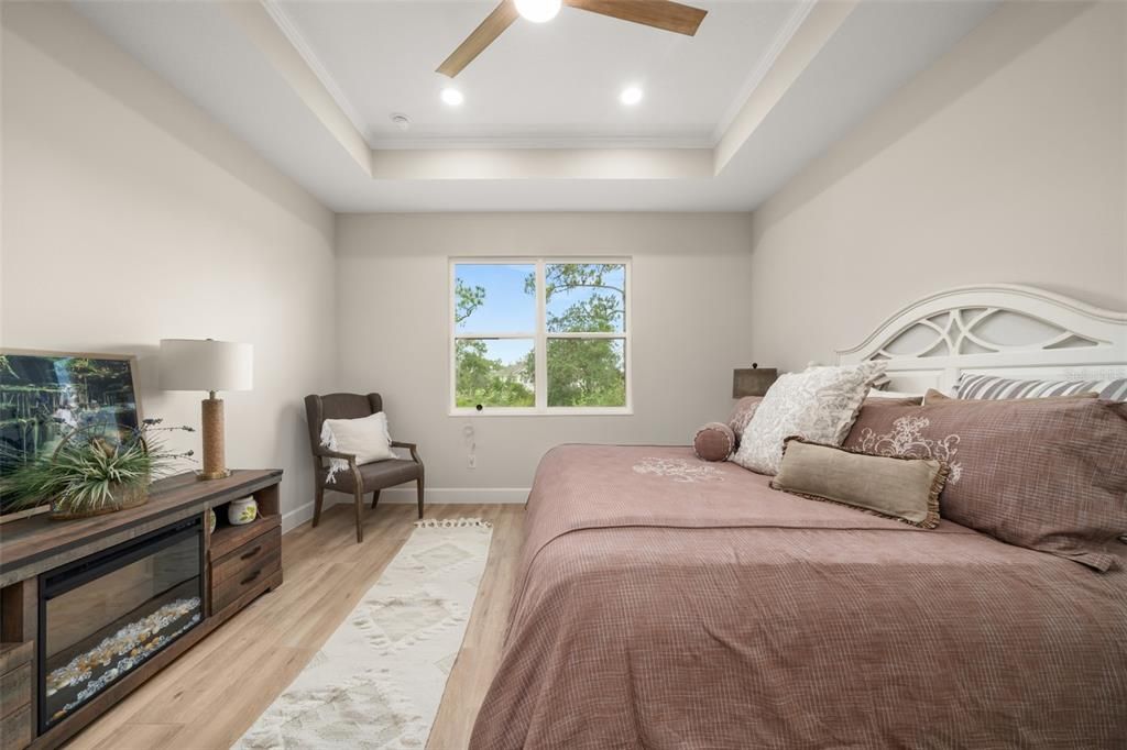 For Sale: $499,900 (4 beds, 3 baths, 2268 Square Feet)