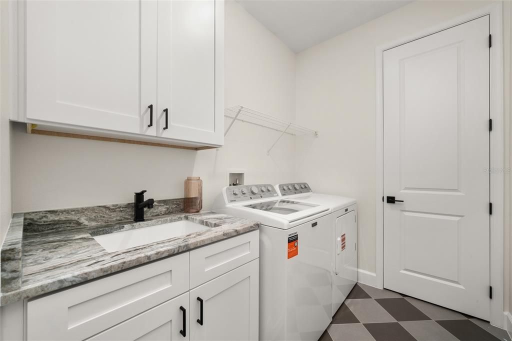 For Sale: $499,900 (4 beds, 3 baths, 2268 Square Feet)