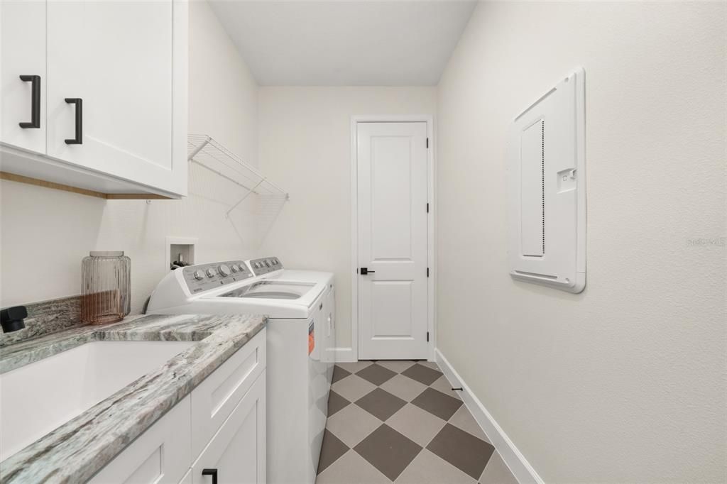For Sale: $499,900 (4 beds, 3 baths, 2268 Square Feet)