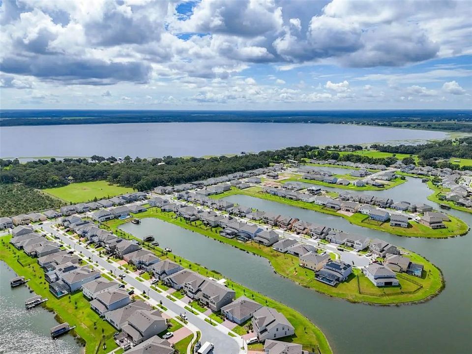 На продажу: $489,900 (4 спален, 2 ванн, 2130 Квадратных фут)