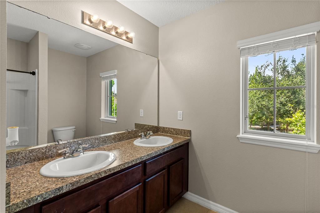 For Sale: $354,999 (4 beds, 2 baths, 2070 Square Feet)
