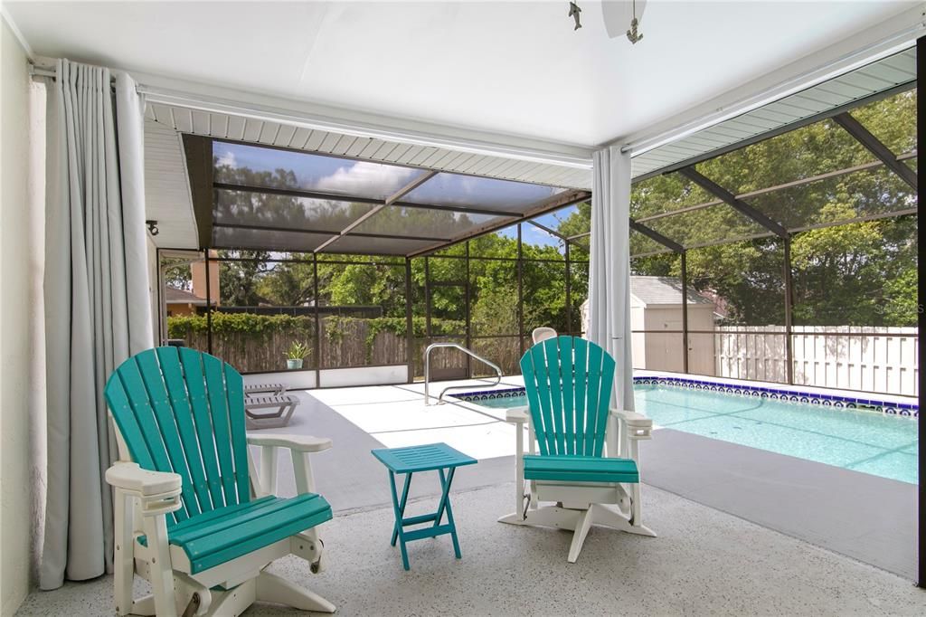 For Sale: $325,000 (3 beds, 2 baths, 1413 Square Feet)
