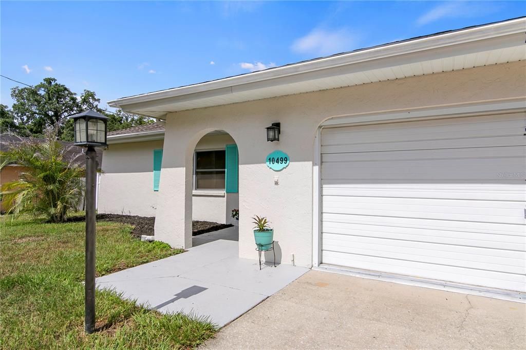For Sale: $325,000 (3 beds, 2 baths, 1413 Square Feet)