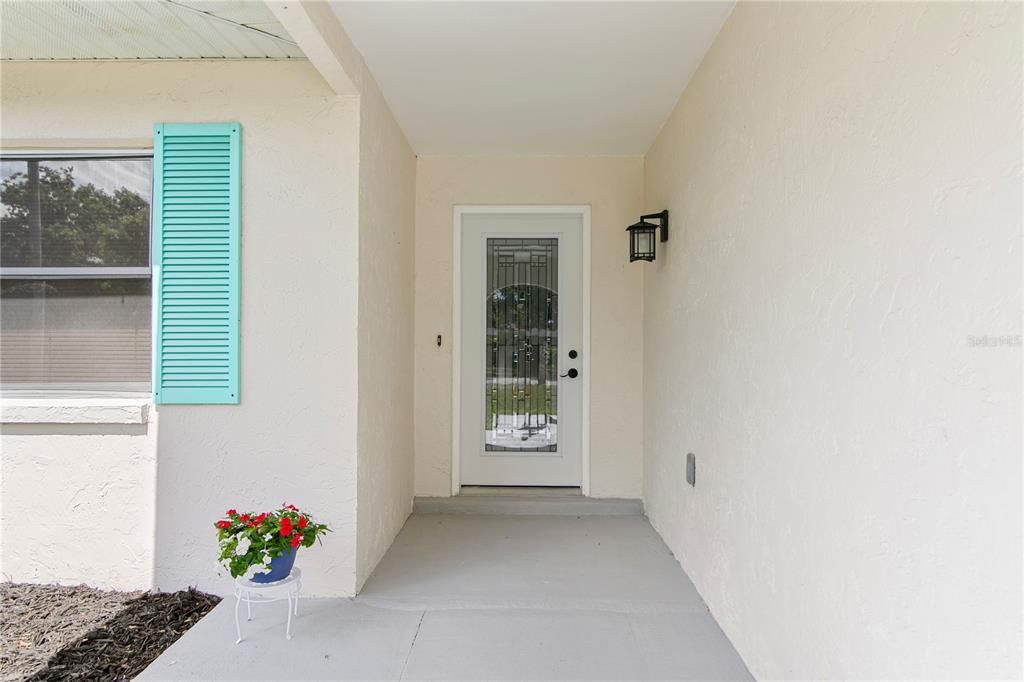 For Sale: $325,000 (3 beds, 2 baths, 1413 Square Feet)