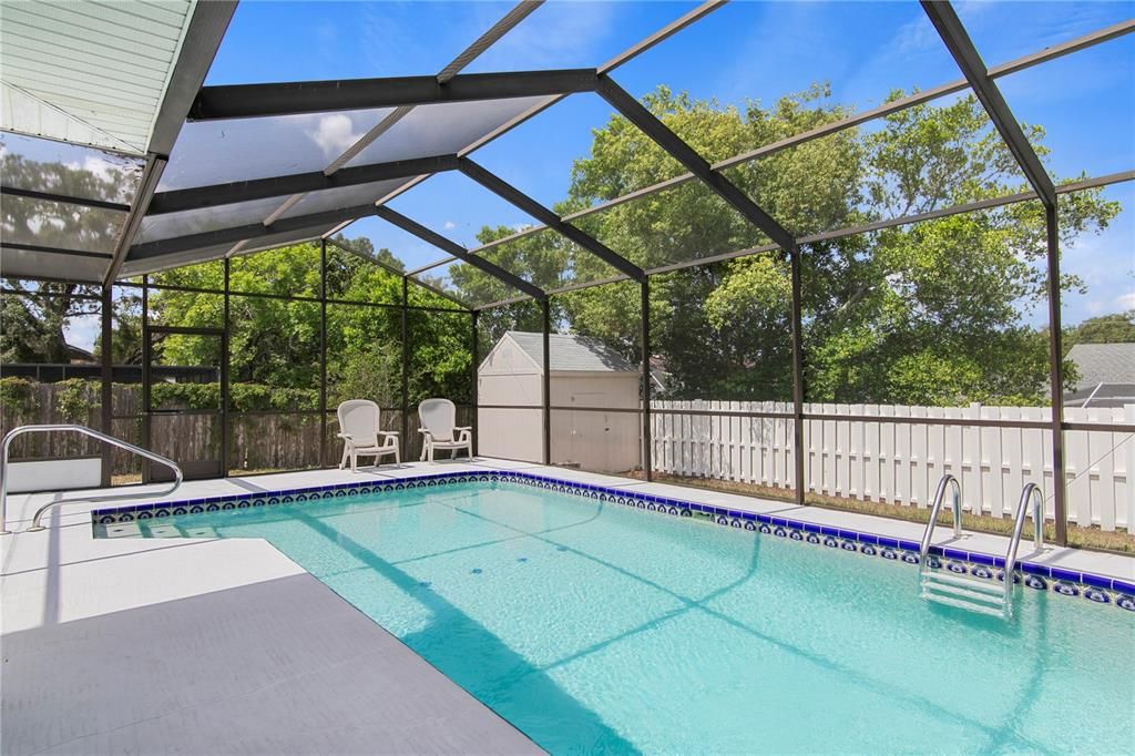 For Sale: $325,000 (3 beds, 2 baths, 1413 Square Feet)